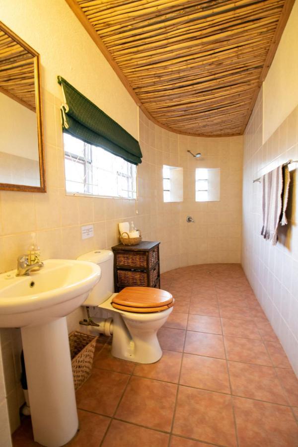 Graaff-Reinet Ironstone Cottage מראה חיצוני תמונה